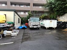 電気工事会社コンテナ